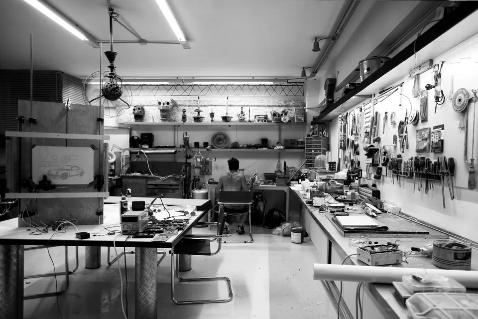 Workshop with benches and tools