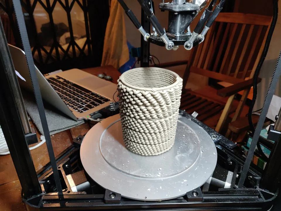 Printing on a delta printer